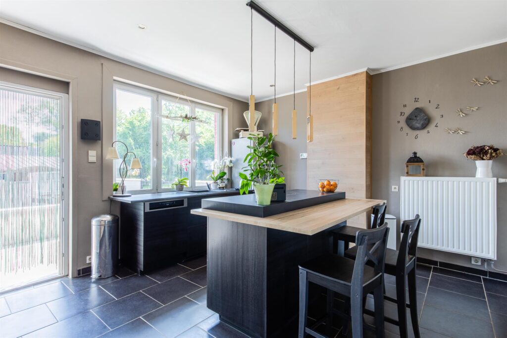 4063832_26296061.jpg