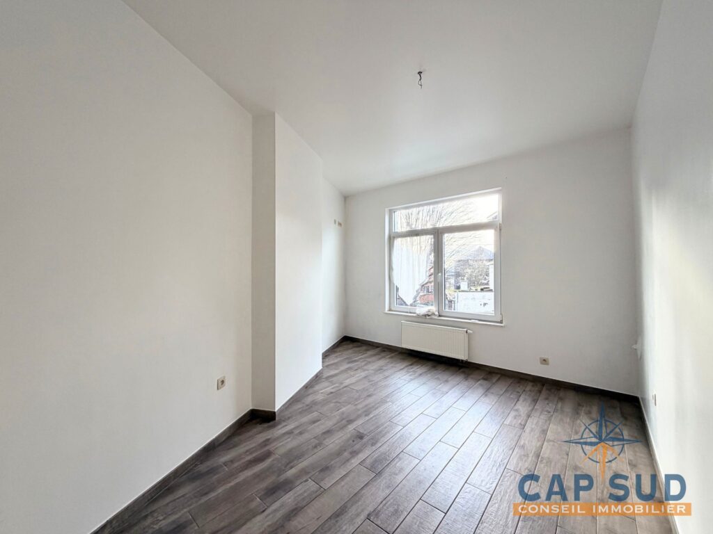 7328978_74794907.jpg